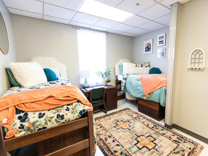 dallas college - inside girls dorms room - spence dorm