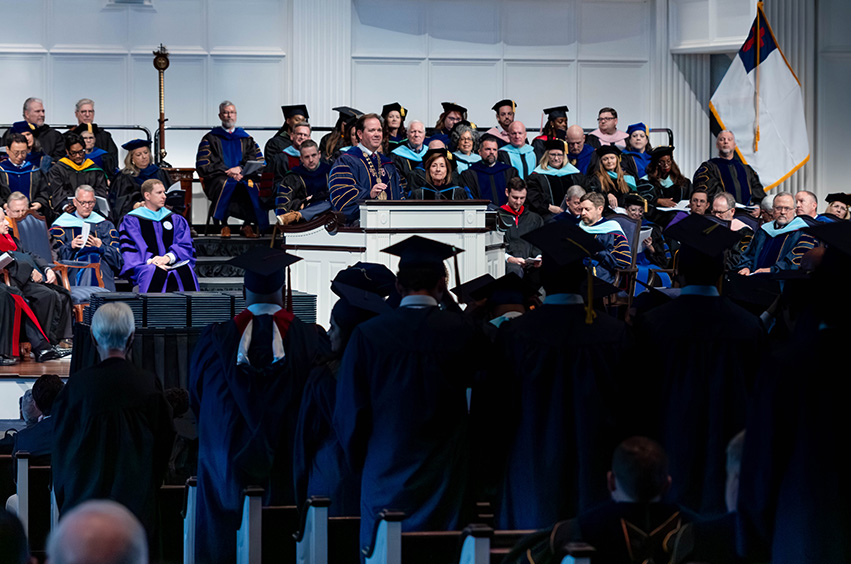 Dr. Wright speaks to commencement audience in Pilgrim Chapel