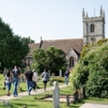 dbu students walking around in oxford for a travel class