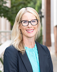headshot of suzanne dangelmaier