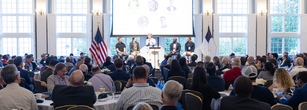Lion's Den 2026 event in the Great Hall of the Mahler building