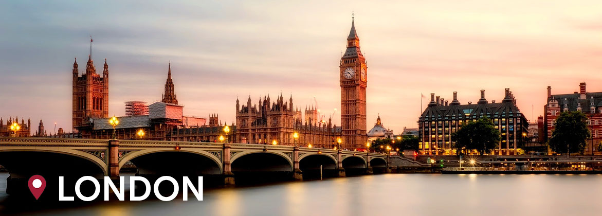 skyline of london bridge and big ben
