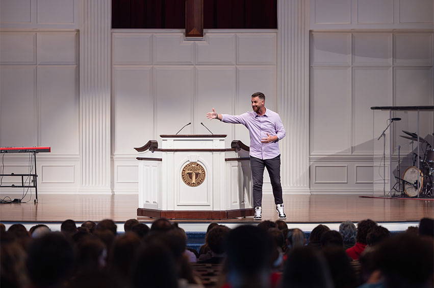 Shane Pruitt speaking to college students at a Christian university in Texas