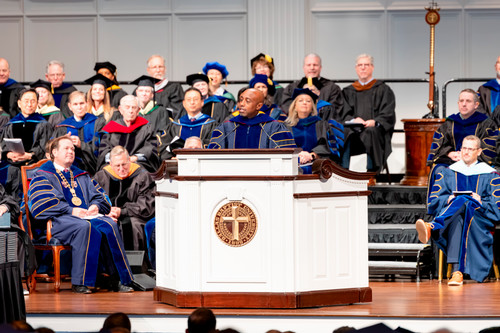 Dr. Jordan in Pilgrim Chapel delivering commencement address