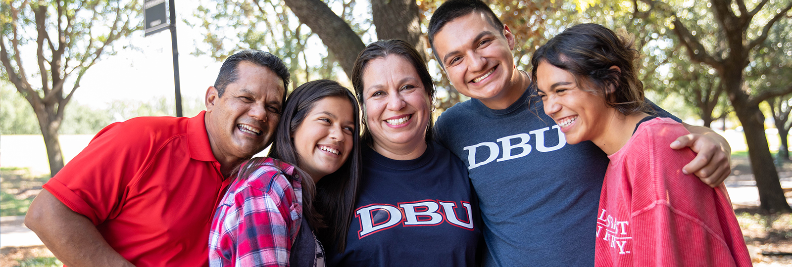 parents with their college students having fun